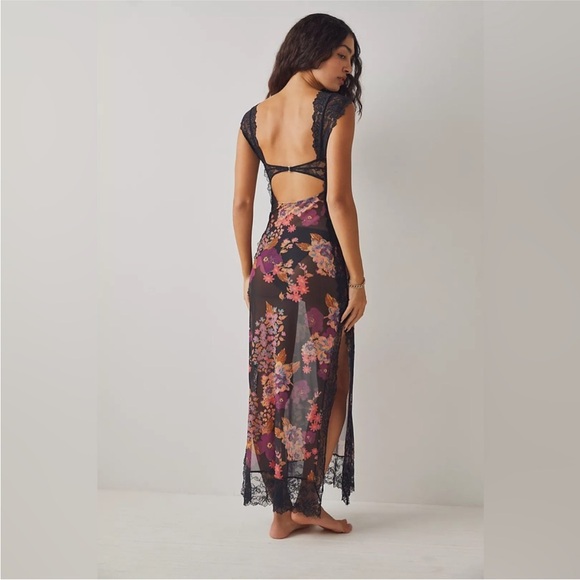 🎉LAST PIECE🎉Free People Suddenly Fine Maxi Slip Black Combo - Picture 3 of 14